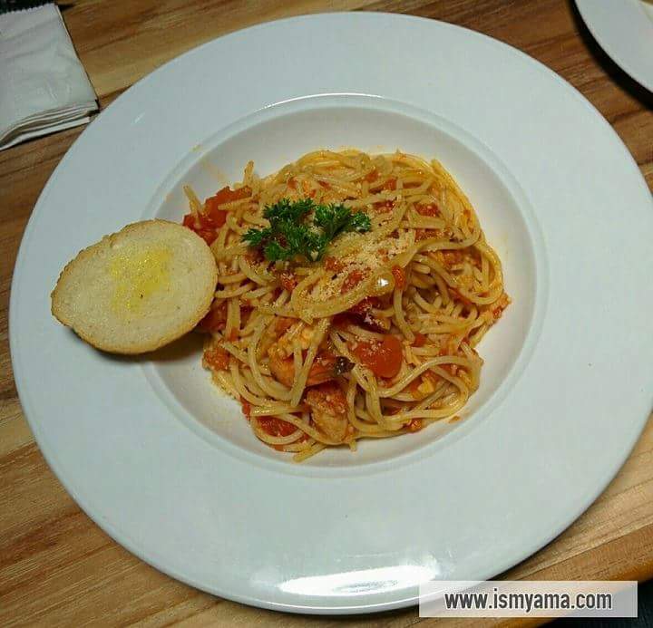 Uncle's Kitchen, spageti tomato.jpeg