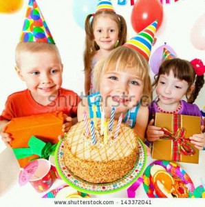 P_stock-photo-group-of-children-at-birthday-party-143372041