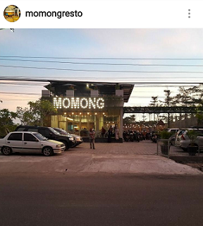 parkir momong resto