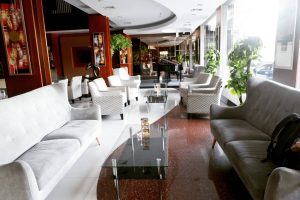 lobi hotel Grand Hatika Belitung